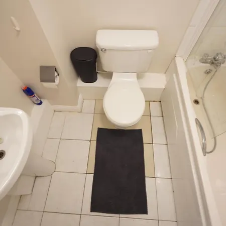 City Center Apt Free Parking